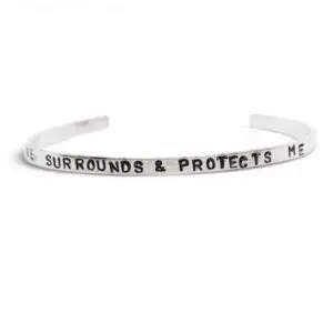 silverarmband smalt och stelt med text