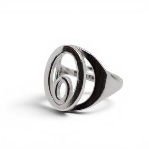 cool silverring med oval form