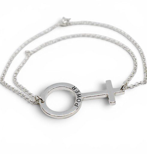 girlPOWER-armband - girlpowerarm 2 1 armband i silver med kvinnosymbolen