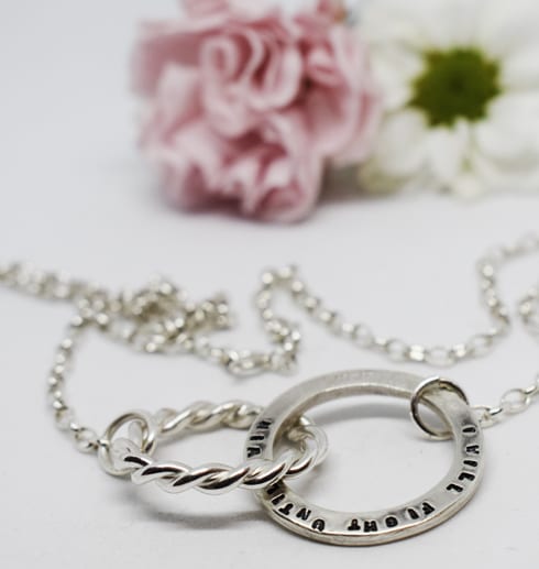 ALTI - Unika smycken för alla och alltid - Halsband